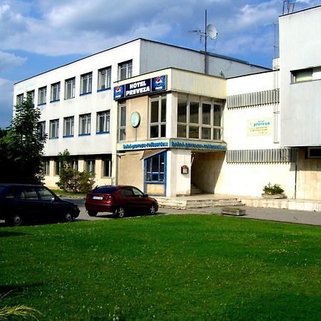 普利维扎酒店 Spišská Nová Ves 外观 照片