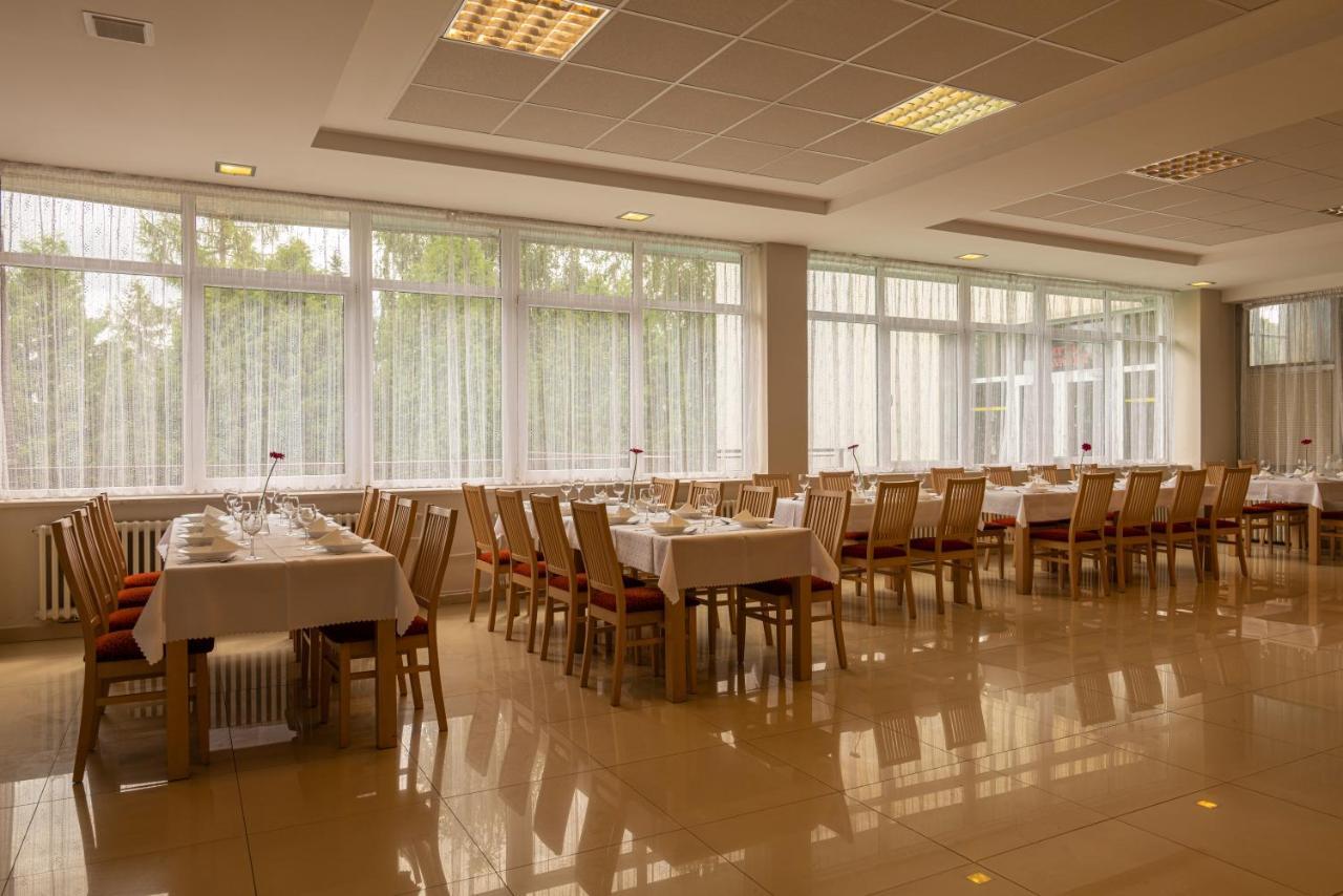 普利维扎酒店 Spišská Nová Ves 外观 照片